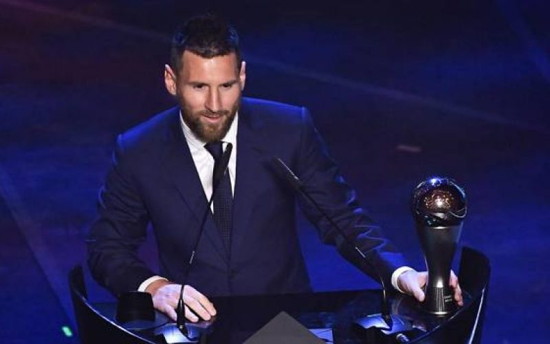 Messi è “The Best” per la sesta volta in carriera: battuti Van Dijk e Ronaldo