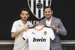 Valencia, presentato Florenzi: “Suderò questa maglia, darò il 100%”