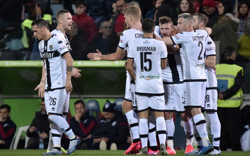 Cagliari-Parma 2-2, altra beffa nel finale per i sardi