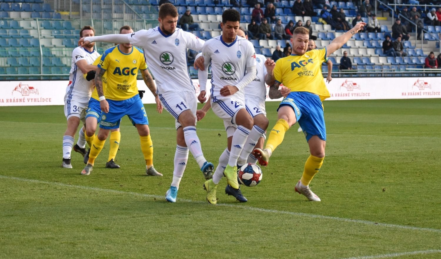 Чемпионат чехии. ФК Сигма Оломоуц. ФК Сигма Чехия. Стадион FK mlada Boleslav.