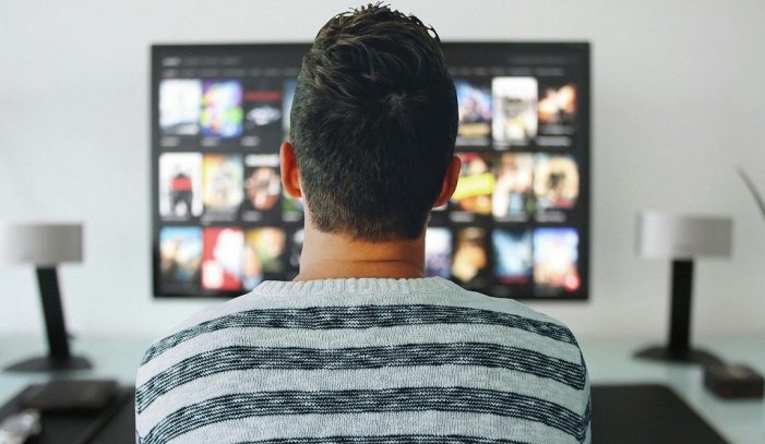 Le più famose serie tv influenzano davvero la società e la nostra vita?