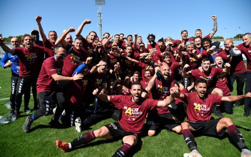 Serie B, la Salernitana conquista la promozione