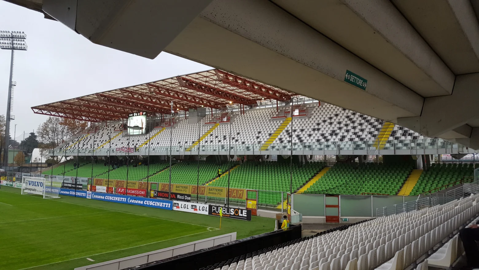 Stadio Dino Manuzzi, Cesena