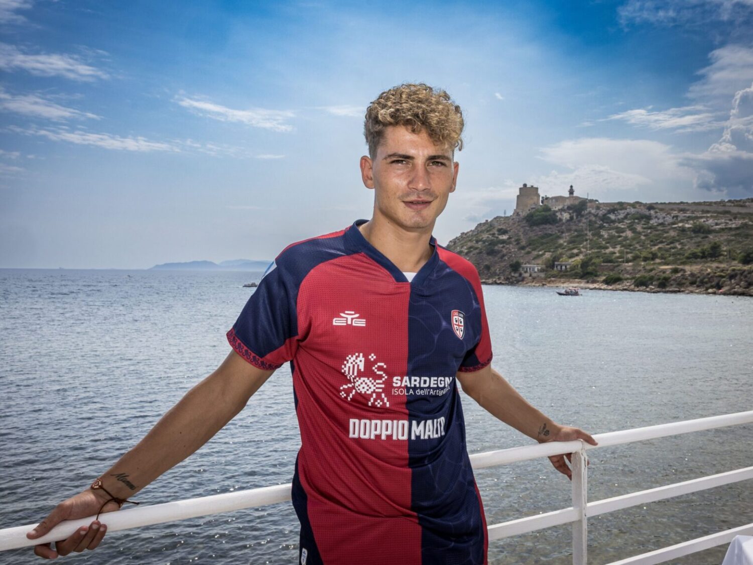 Calciomercato Cagliari, clamoroso rottura con Esposito e cessione in vista!