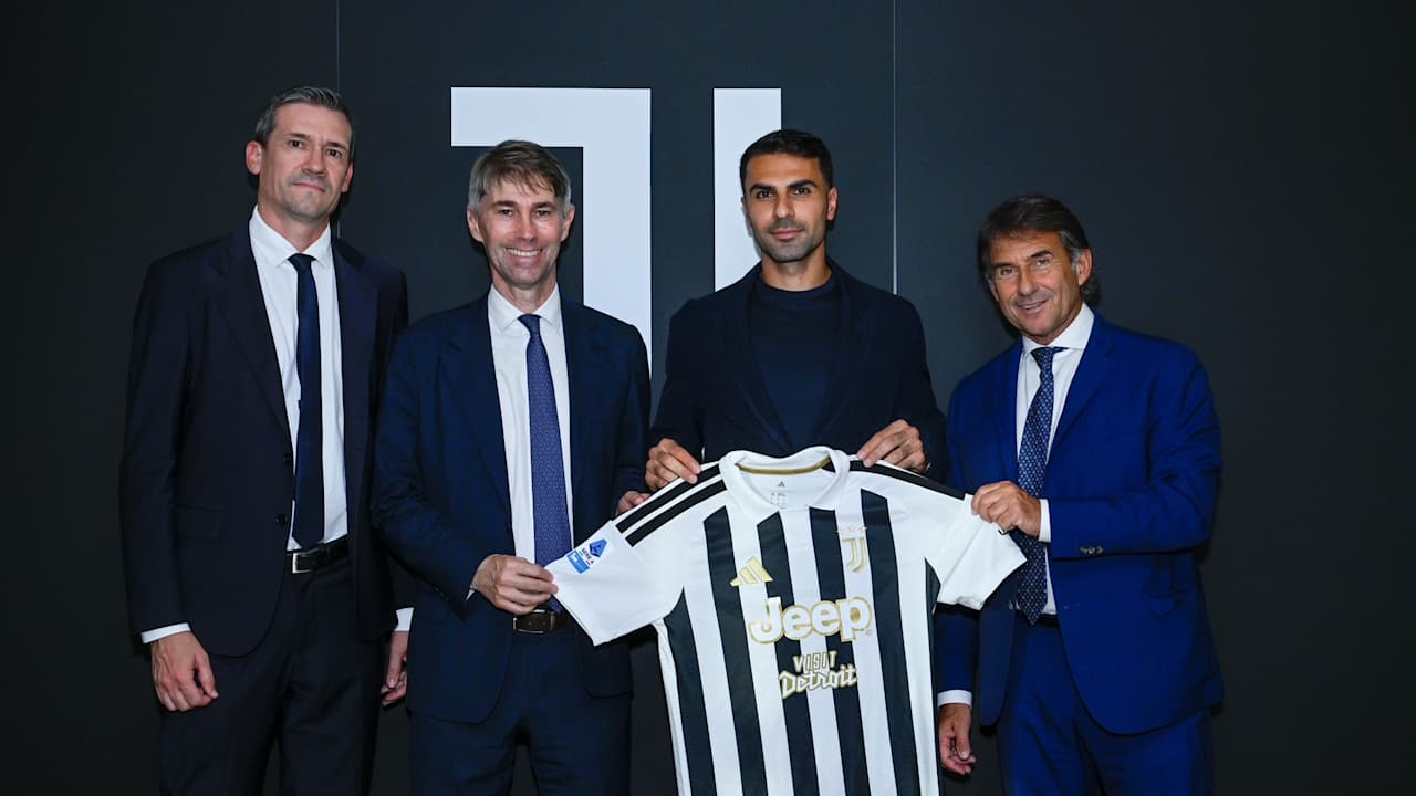 Zeki Celik è un nuovo giocatore della Juventus il comunicato ufficiale dei bianconeri