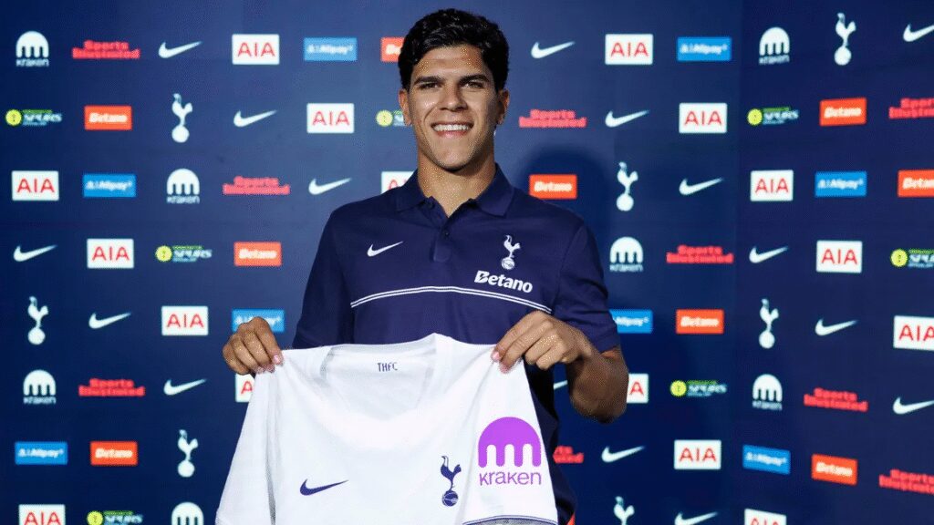 Tottenham, ufficiale l'ingaggio di Mateus Fernandes: il comunicato degli spurs