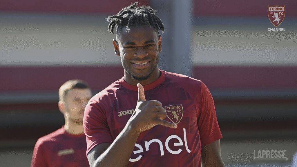 Calciomercato Torino, c'è la firma di Zapata: il capitano ha rinnovato fino al 2028. Il comunicato 2 Calciomercato Torino, c'è la firma di Zapata: il capitano ha rinnovato fino al 2028. Il comunicato