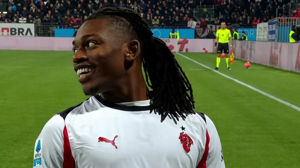 Calciomercato Milan: il Galatasaray ora fa sul serio per Leao 3 Calciomercato Milan: il Galatasaray ora fa sul serio per Leao