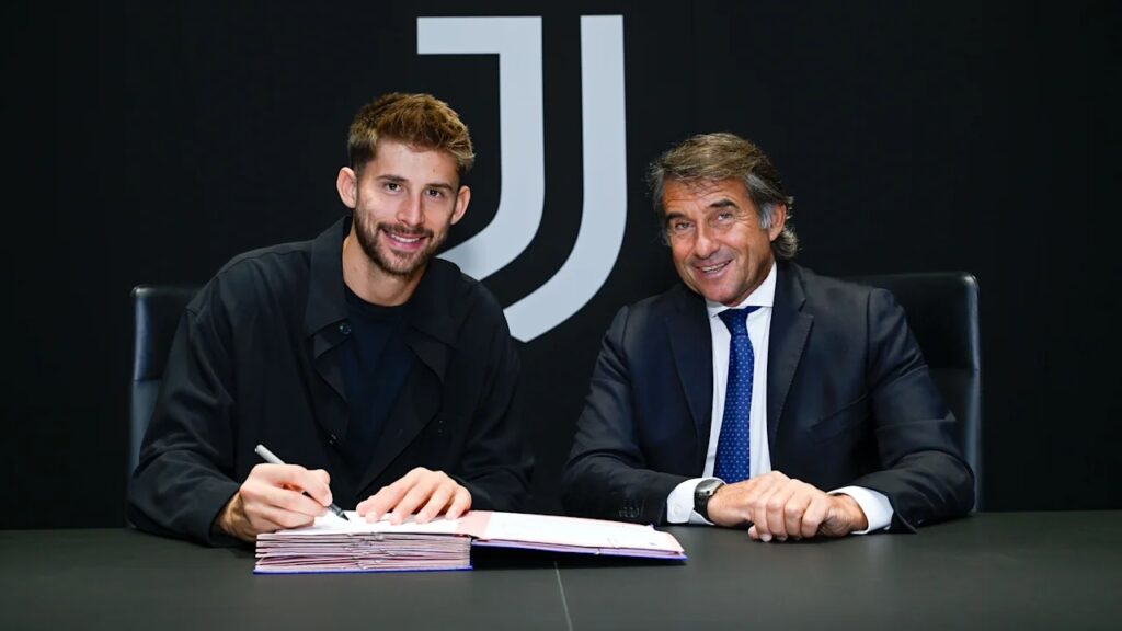 Guglielmo Vicario è un nuovo giocatore della Juventus: il comunicato ufficiale del club bianconero 2 Guglielmo Vicario è un nuovo giocatore della Juventus: il comunicato ufficiale del club bianconero