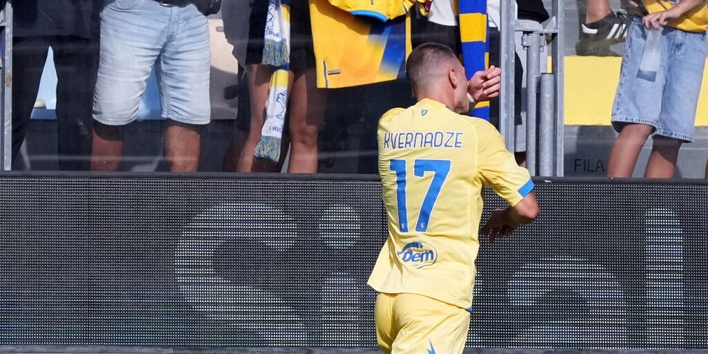 Calciomercato Napoli, nel Mirino c'è Giorgi Kvernadze del Frosinone: gli Azzurri Preparano il Colpo a Gennaio 2 Calciomercato Napoli, nel Mirino c'è Giorgi Kvernadze del Frosinone: gli Azzurri Preparano il Colpo a Gennaio