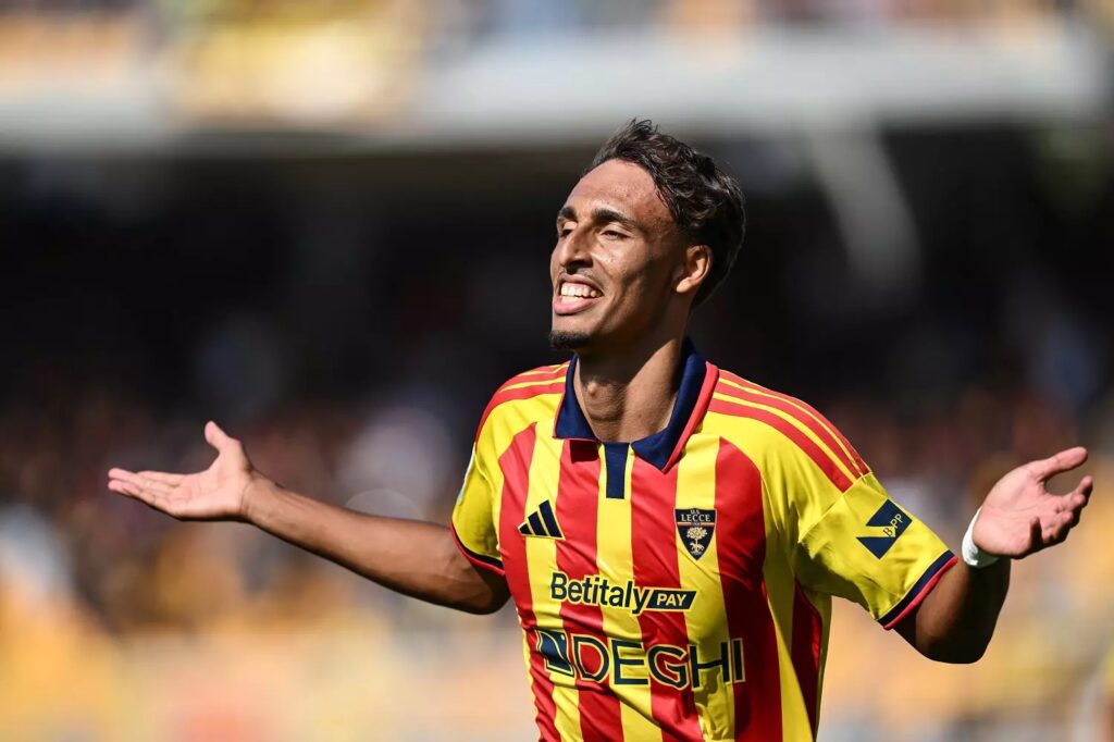 Calciomercato Lecce, Tiago Gabriel rinnova fino al 2030: il comunicato ufficiale
